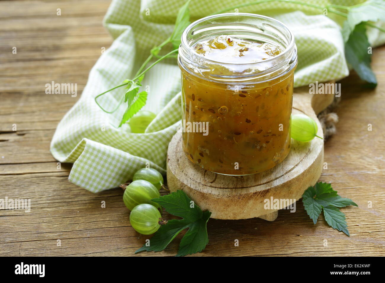 Pot de confiture de groseille Banque de photographies et d’images à