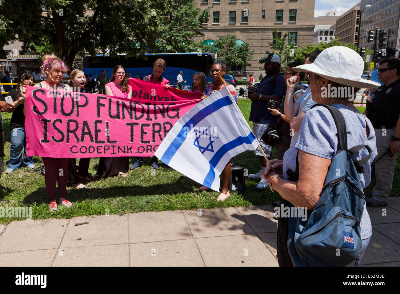 CodePink la tenue d'un rassemblement pro-Palestine - Washington, DC USA Banque D'Images
