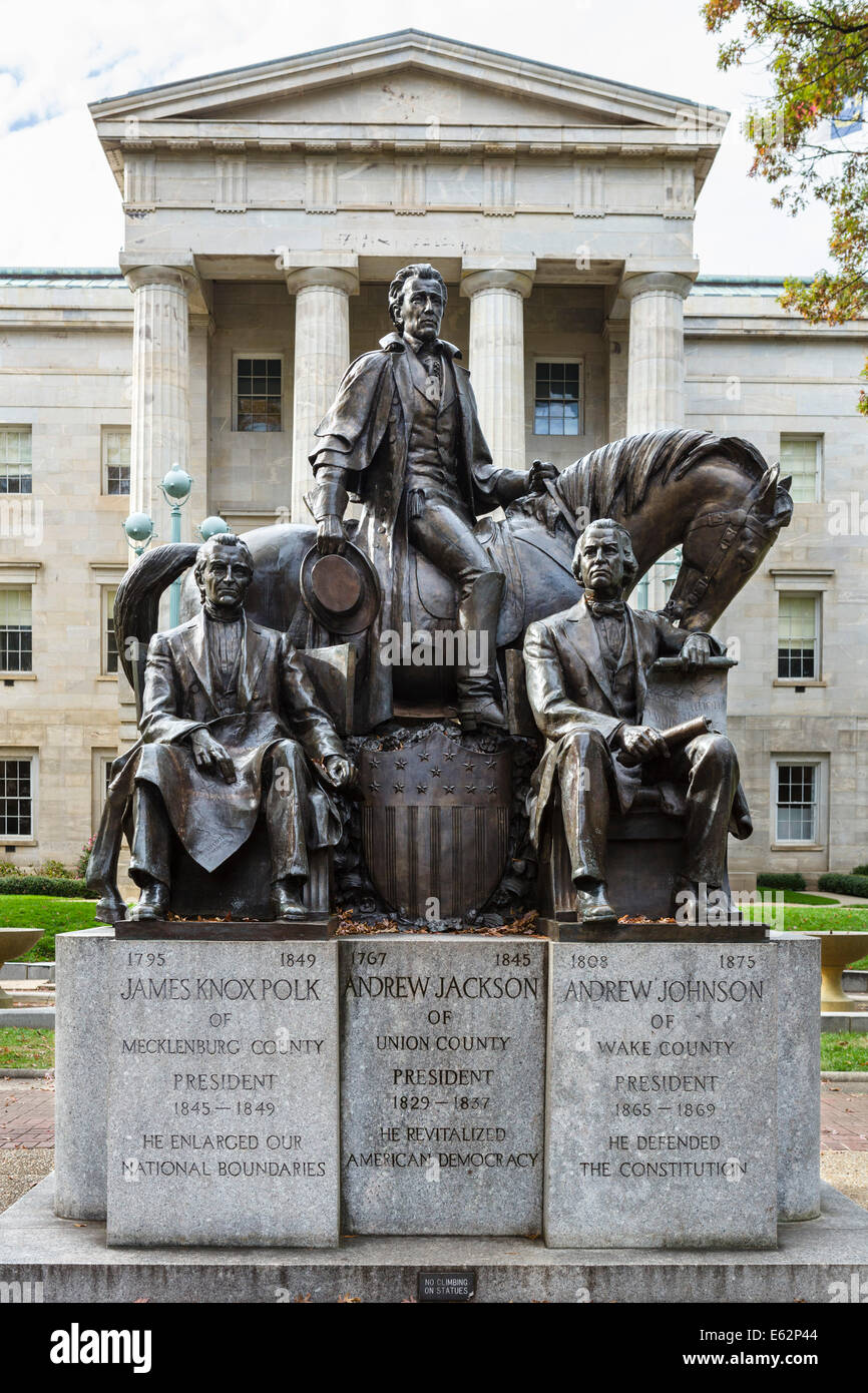 Statue de trois présidents de la NC USA en face de North Carolina State Capitol building, Raleigh (Caroline du Nord, USA Banque D'Images