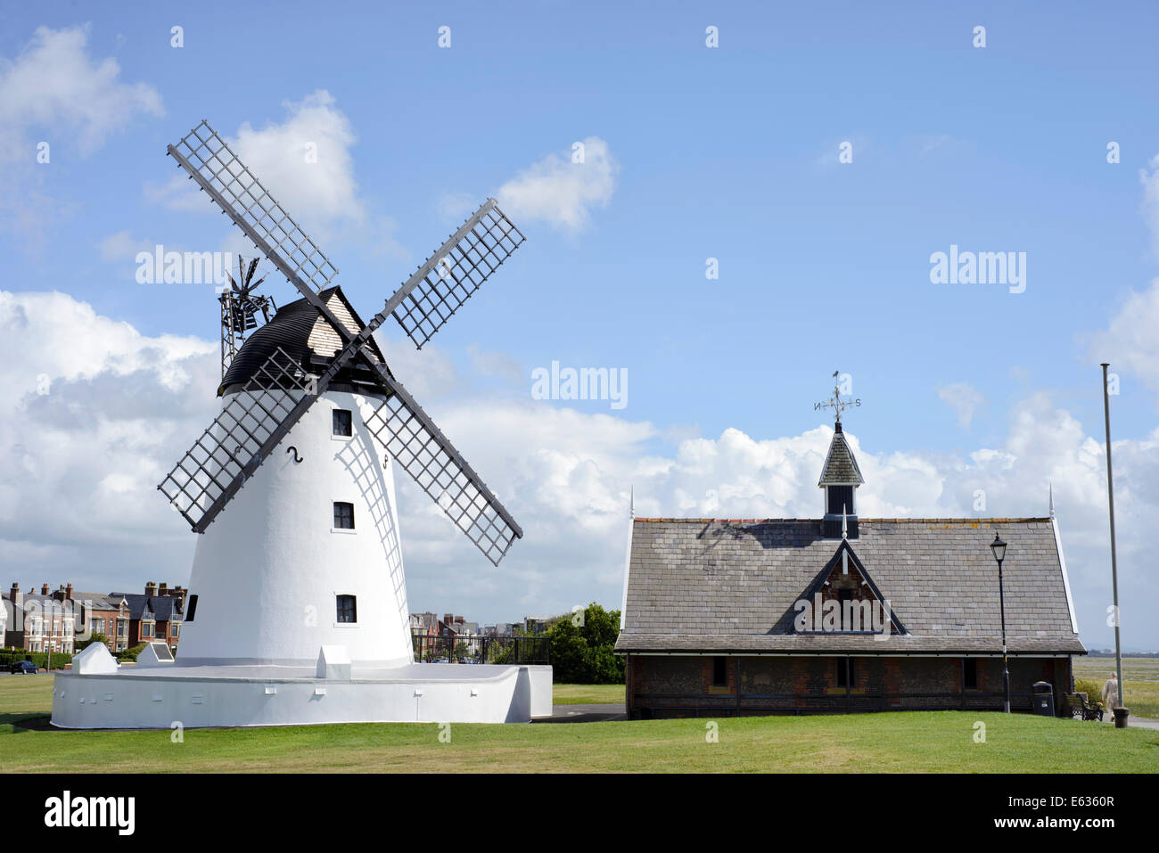 Lytham windmill sur le front de mer à Lytham, Lancashire, uk Banque D'Images