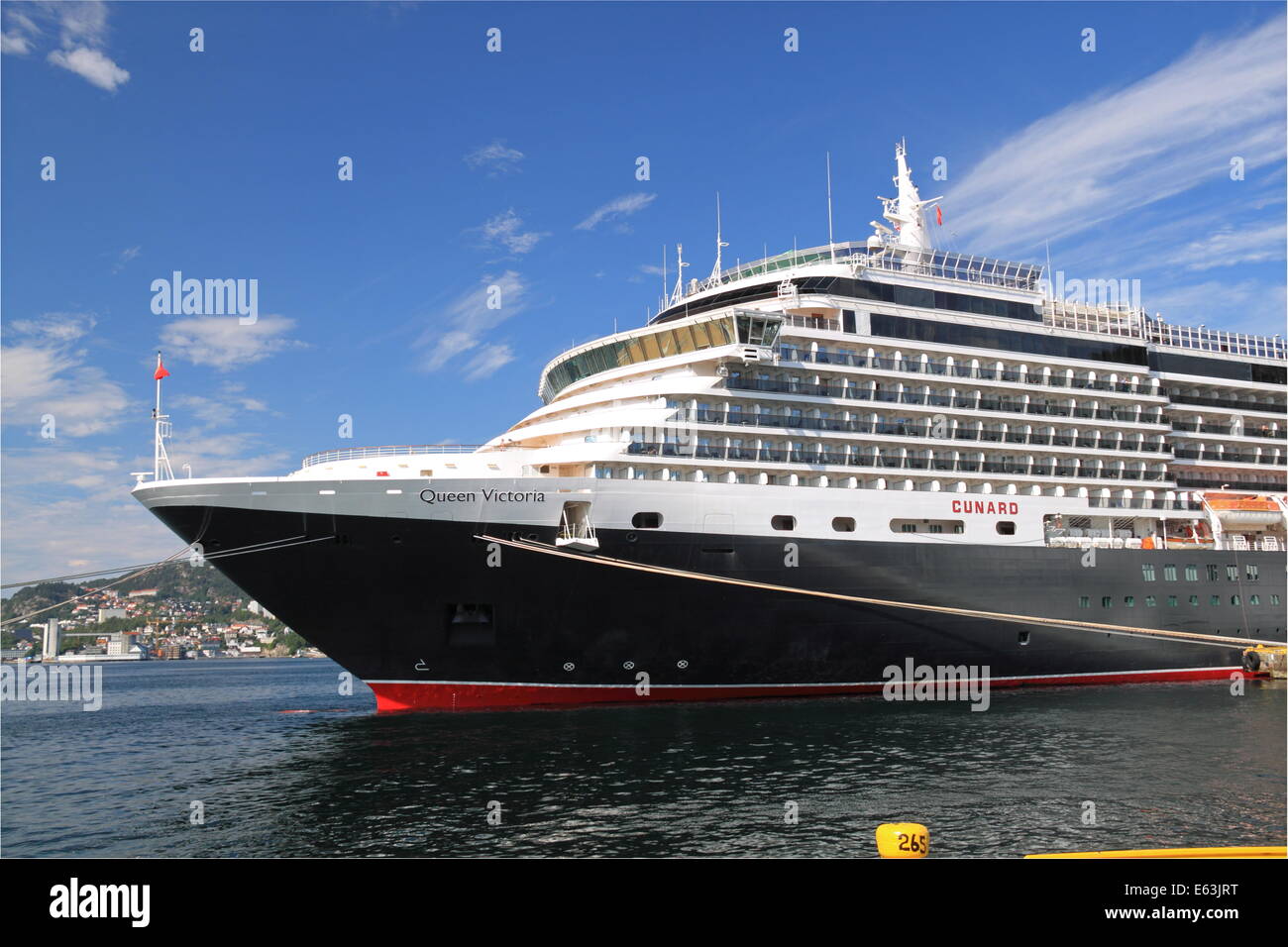 Cunard Queen Victoria MS, Bergen, Bergenshalvøyen, Midhordland, Hordaland, Vestlandet, Norvège, Scandinavie, Europe Banque D'Images
