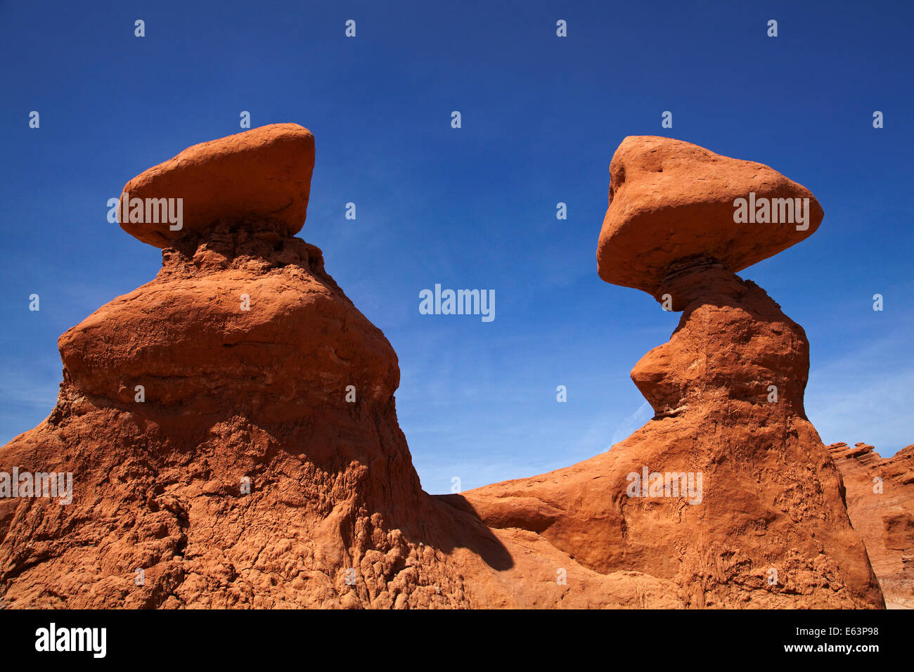 Les cheminées à Goblin Valley State Park, San Rafael, désert de l'Utah, USA Banque D'Images