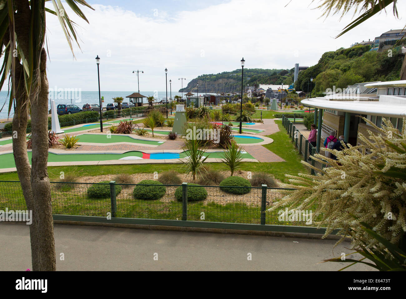 Front de Shanklin Ile de Wight Angleterre UK côte est de l'île sur la baie de Sandown avec plage de sable Banque D'Images