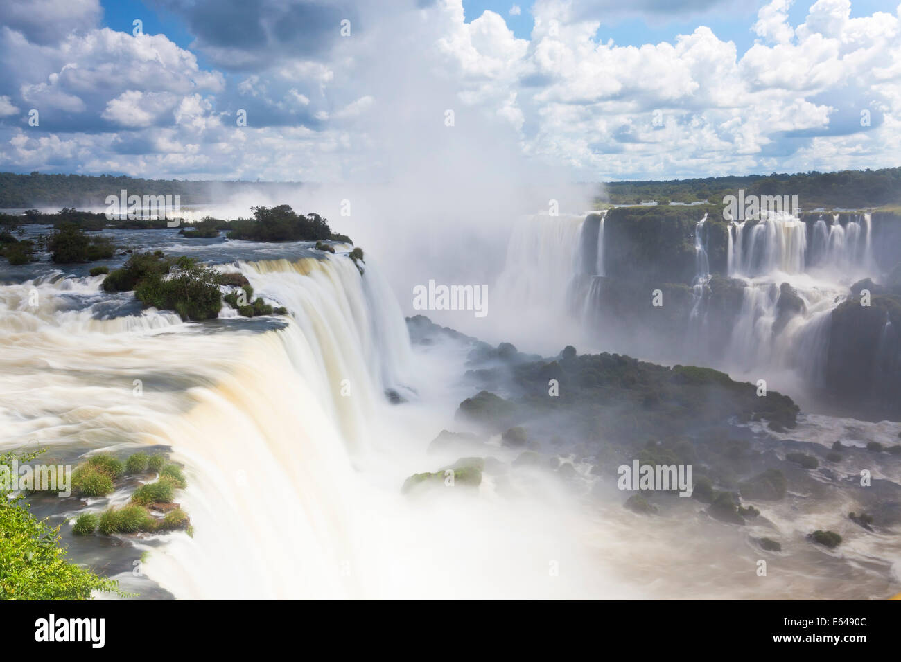 Iguacu (Iguazu Falls), Cataratta Foz do Iguacu, Parana, Parc National de l'Iguazu, Brésil Banque D'Images