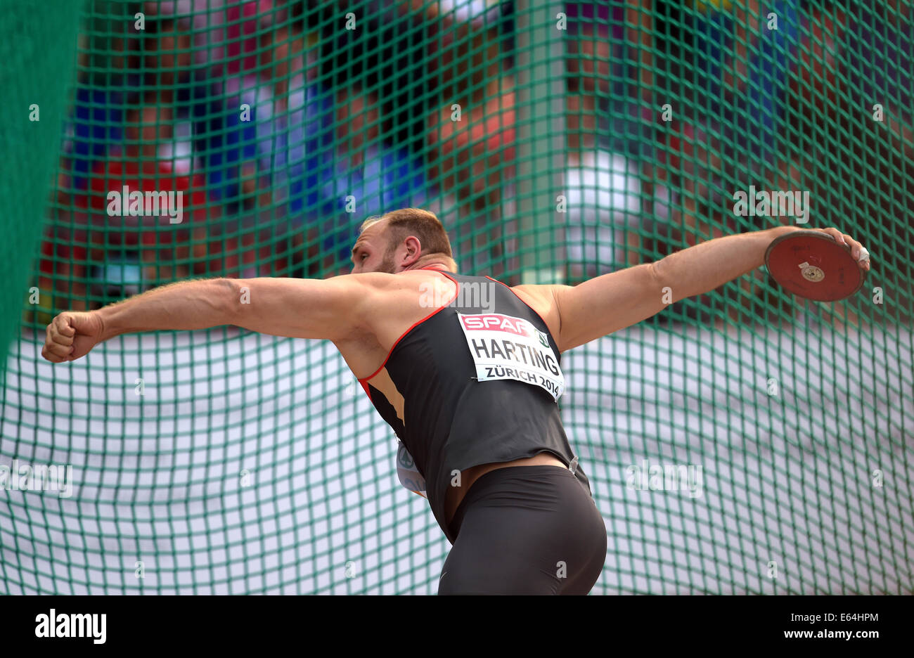 Zurich, Suisse. 13e Août, 2014. Robert Harting d'Allemagne en compétition dans l'épreuve du lancer du disque à la qualification Championnats d'Europe d'athlétisme 2014 au stade du Letzigrund à Zurich, Suisse. Credit : Action Plus Sport/Alamy Live News Banque D'Images