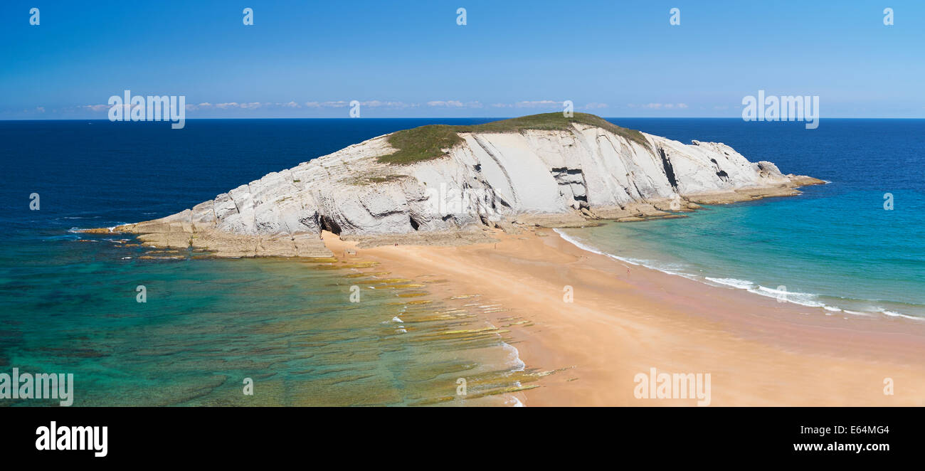 Covachos beach en Cantabrie. Banque D'Images