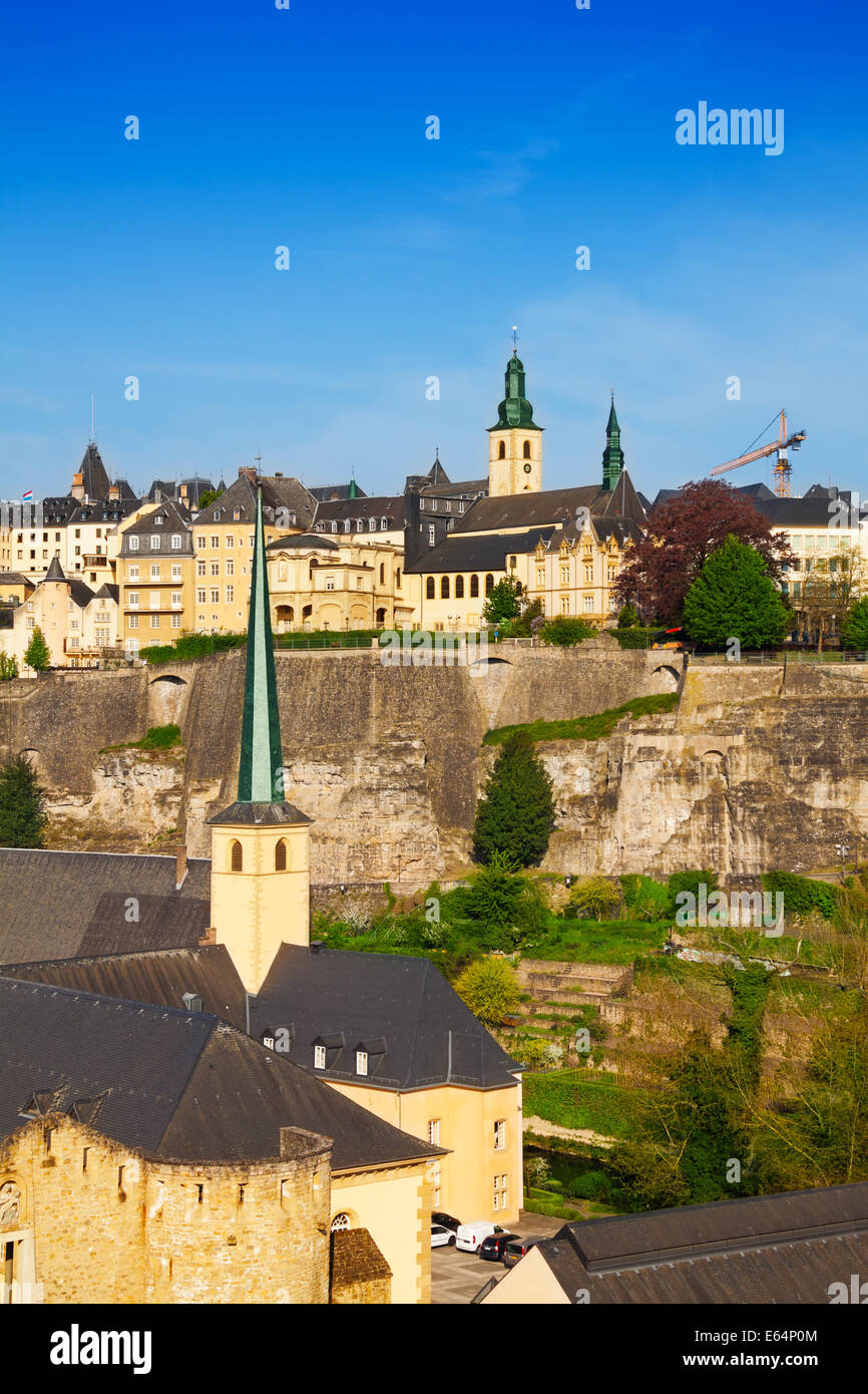 Luxembourg vue du point culminant le mur de la ville Banque D'Images