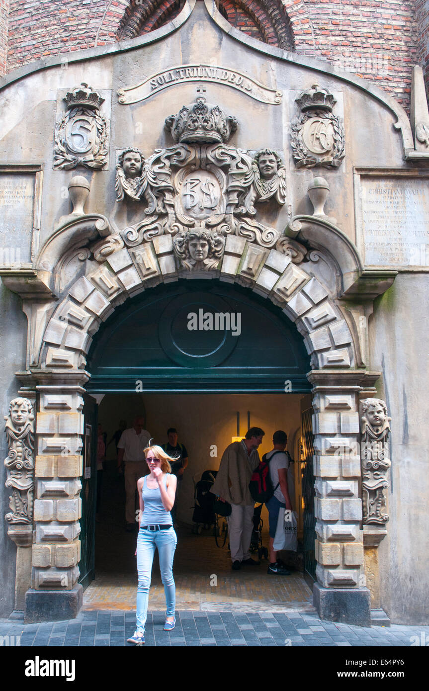 Entrée de la tour ronde du 17ème siècle ou Rundetårn construit comme un observatoire par le roi Christian IV , Copenhague Banque D'Images