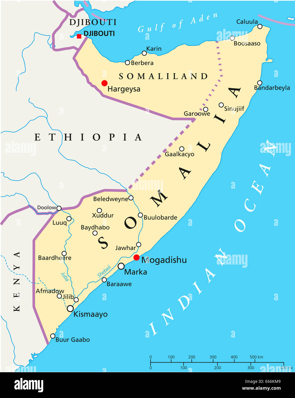 Carte Politique de la Somalie avec capitale Mogadiscio, avec les frontières nationales, la plupart des villes importantes et des rivières. L'étiquetage en anglais. Banque D'Images