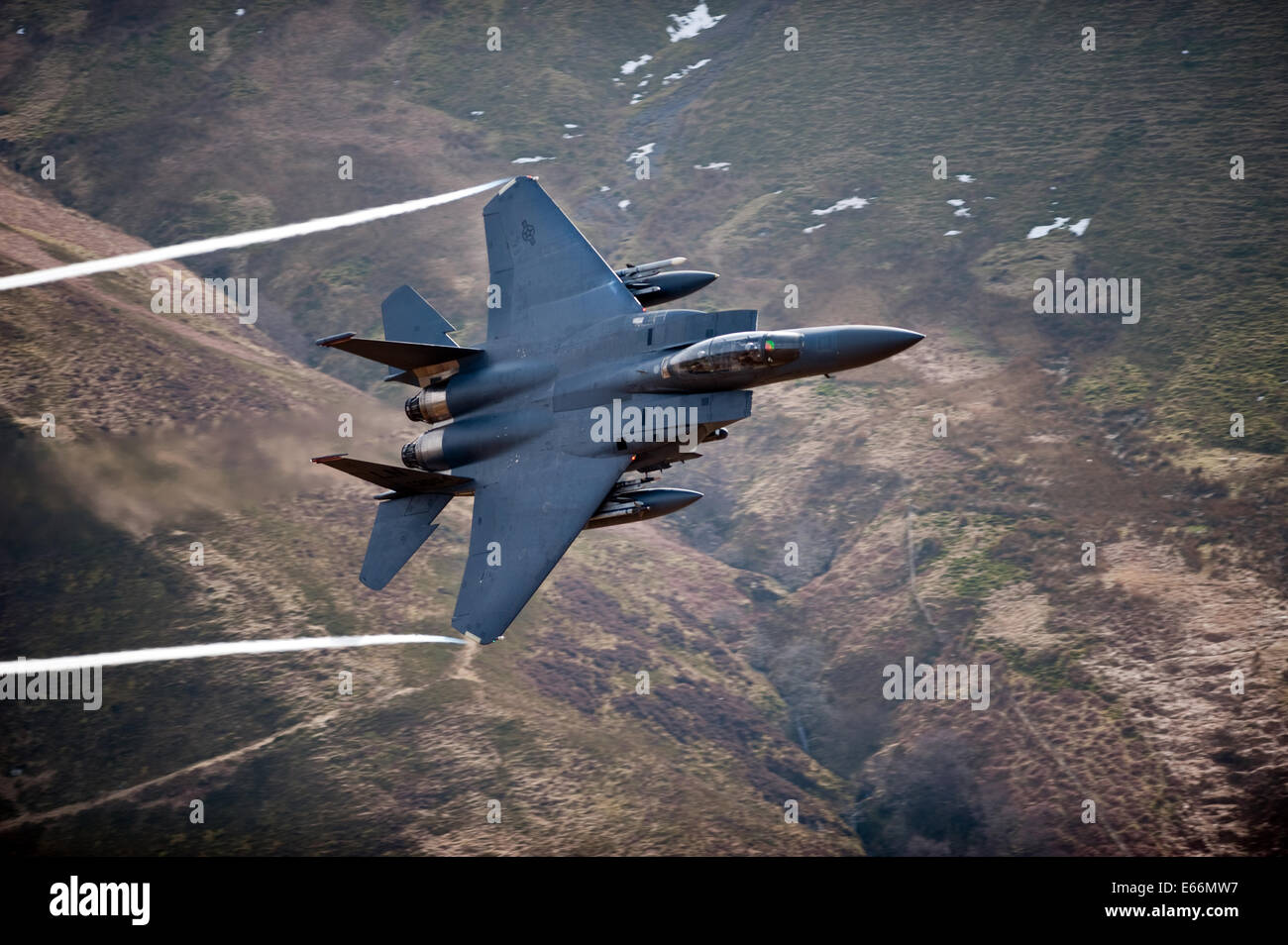 Le F-15E Strike Eagle est un Américain toutes les saisons de chasse de grève d'attaque au sol. Il a été conçu dans les années 80 pour les long-courriers, haut Banque D'Images
