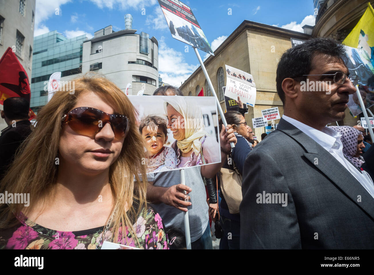 Londres, Royaume-Uni. 16e Août, 2014. Manifestation devant l'AC contre l'État islamique de la BBC de massacres et des Yézidis kurdes. Crédit : Guy Josse/Alamy Live News Banque D'Images