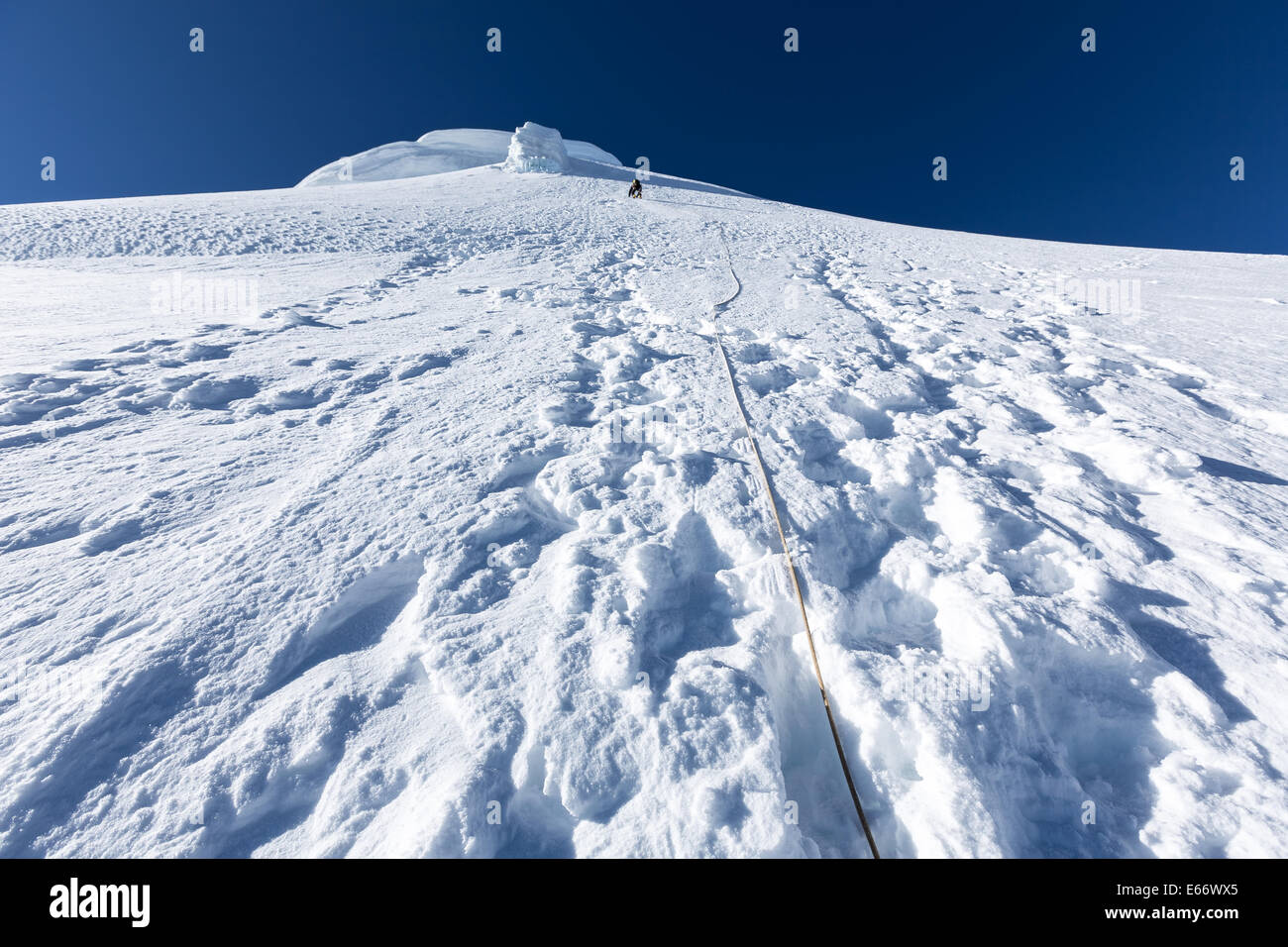 En ordre décroissant du sommet du Tocllaraju nt 6032m, vallée de l'Ishinca, Cordillère des Andes, Pérou, Amérique du Sud, Banque D'Images