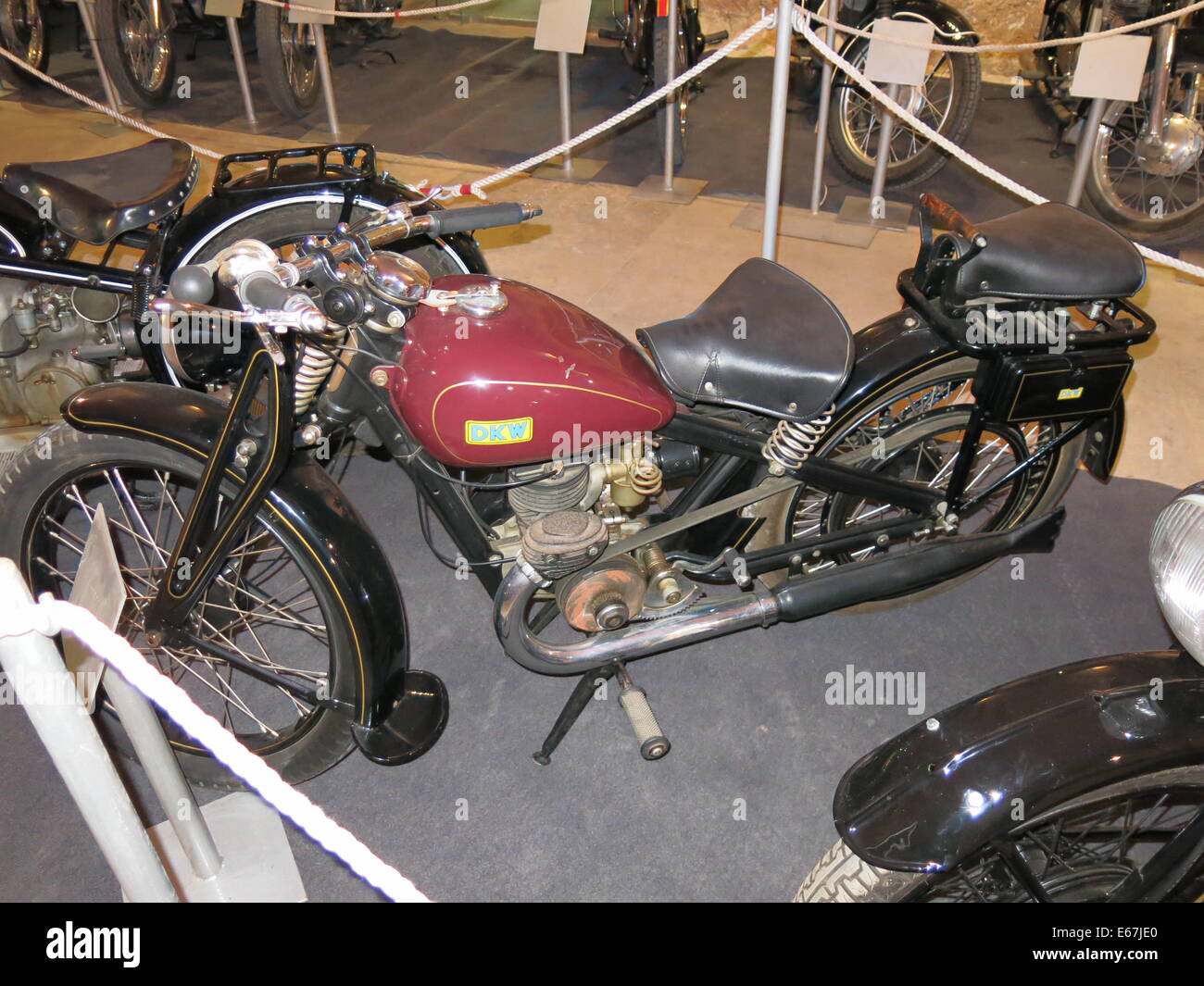 Photo de la moto KW vintage prise lors de la 9ème exposition de motos classiques à Chania, Crète, Grèce. Banque D'Images