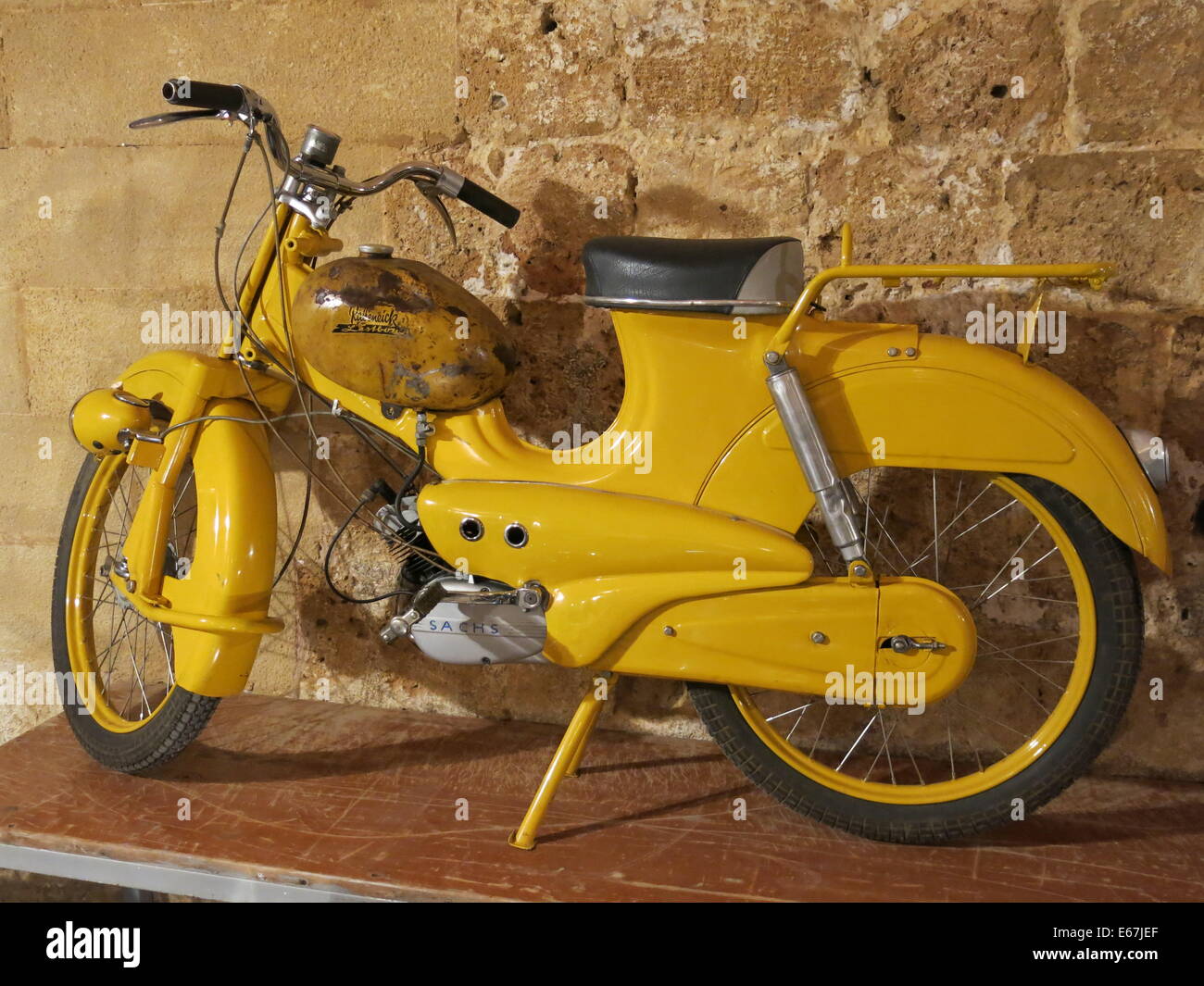 Photo de la moto Sachs vintage prise à la 9ème exposition de motos  classiques à Chania, Crète, Grèce Photo Stock - Alamy