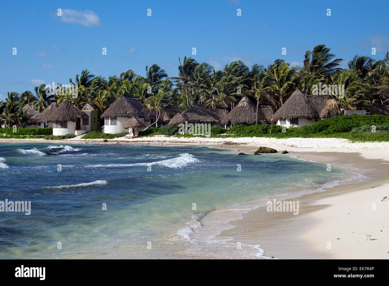 Three Rondavels sur Turtle Bay Beach Cancun Yucatan Mexique Banque D'Images