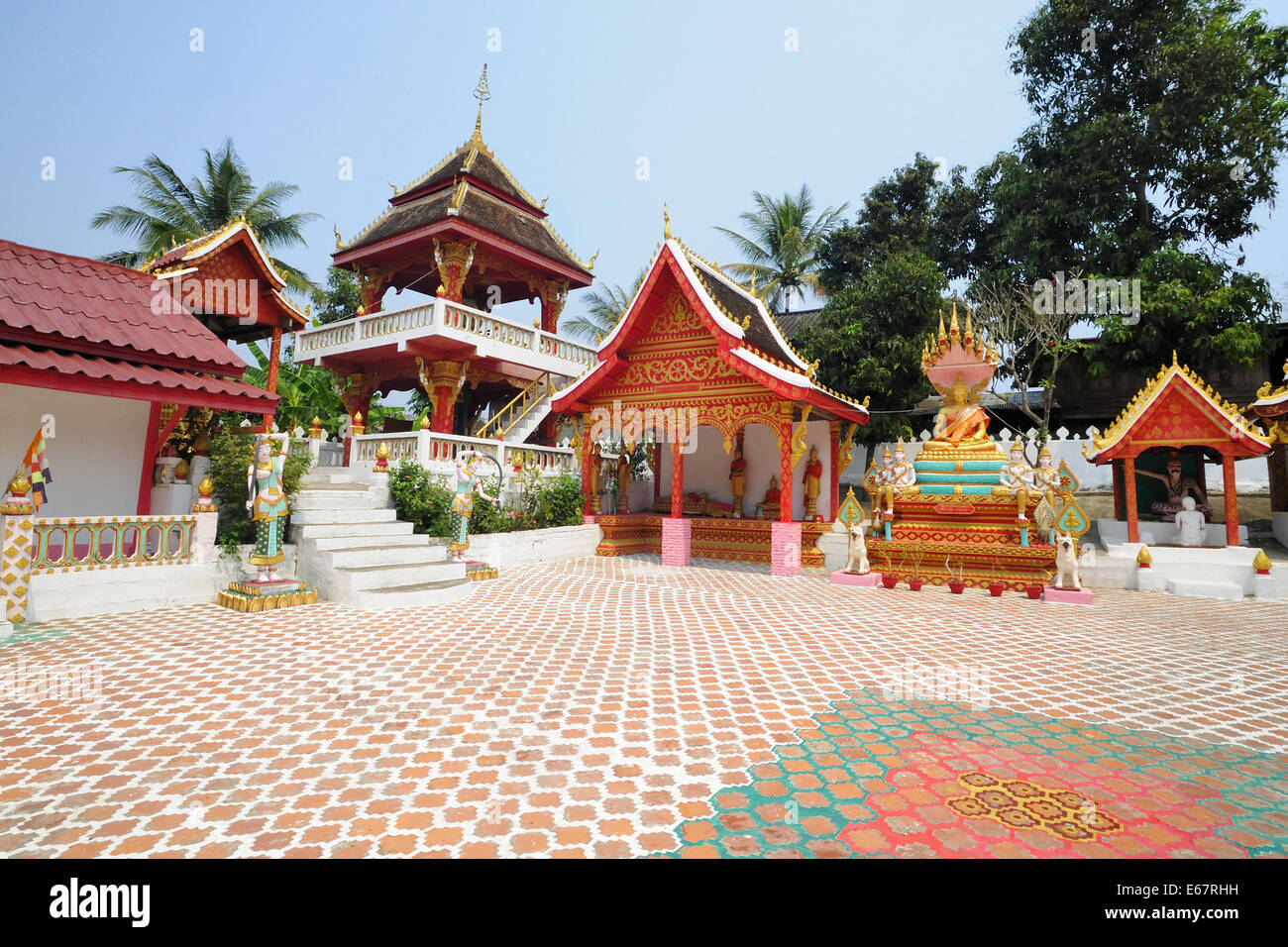 Des temples à Whisky Village, Luang Prabang, Laos. Banque D'Images