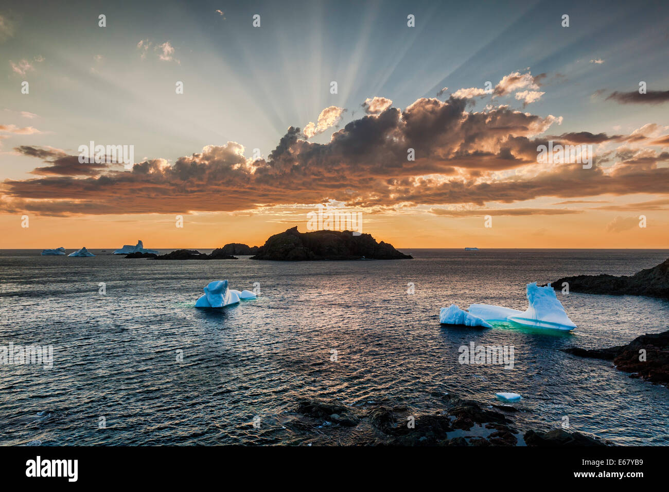 Les rayons de Dieu et icebergs Banque D'Images