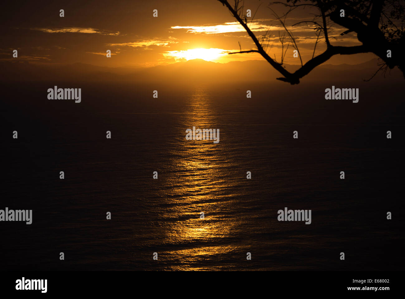 Coucher du soleil sur l'océan pacifique au Costa Rica Banque D'Images