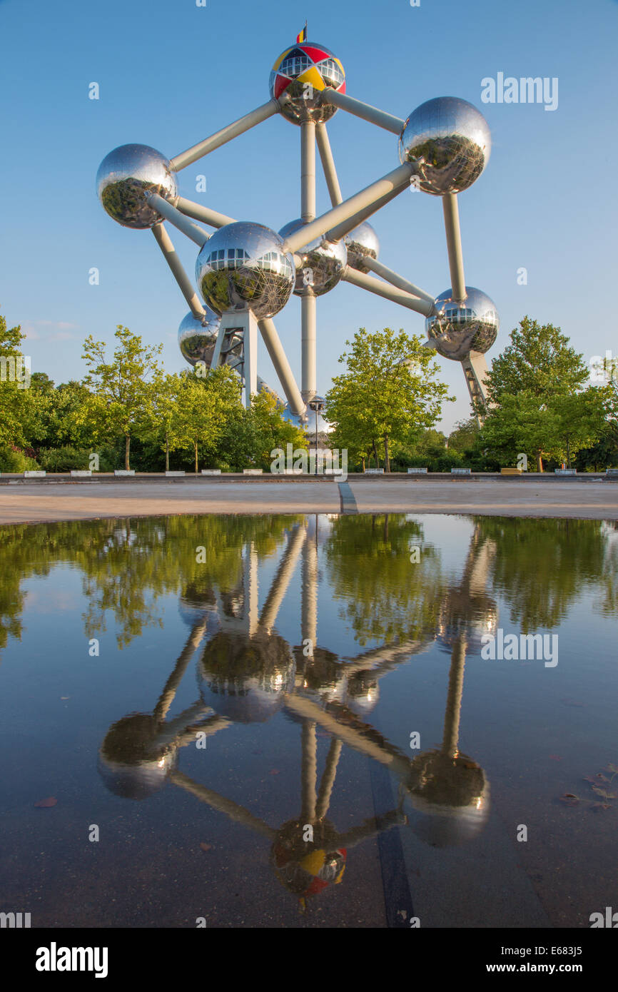 Bruxelles, Belgique - 16 juin 2014 : l'Atomium. Bâtiment moderne a été construit pour l'Expo '58 Banque D'Images