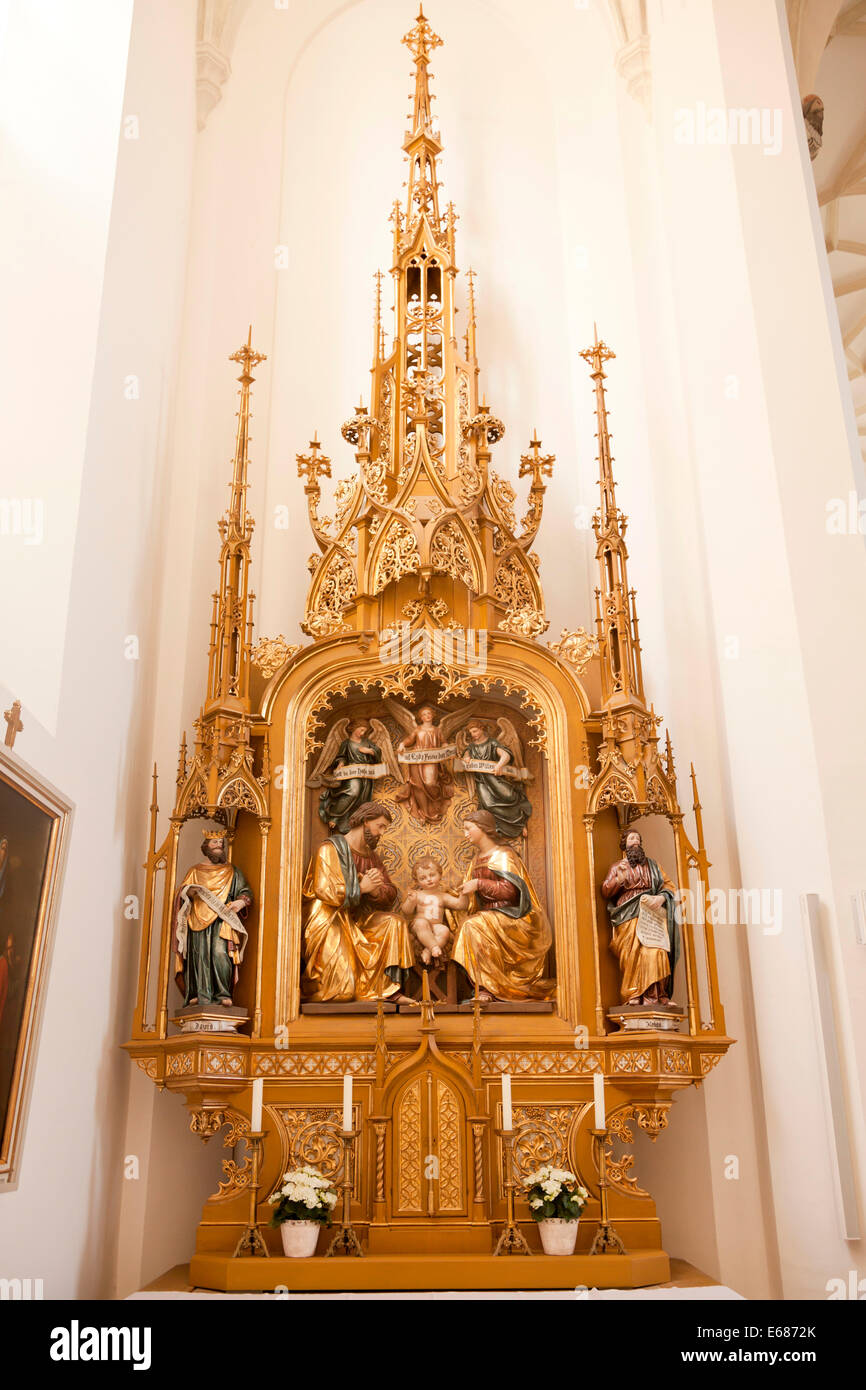 Autel de l'église paroissiale de l'assomption de Marie / Mariä Himmelfahrt à Bad Tölz , Bavaria, Germany, Europe Banque D'Images