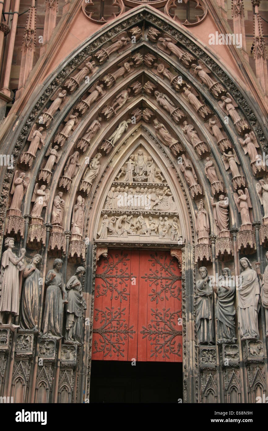 La cathédrale de Strasbourg ou de la cathédrale de Notre Dame de Strasbourg, porte, entrée privée Banque D'Images
