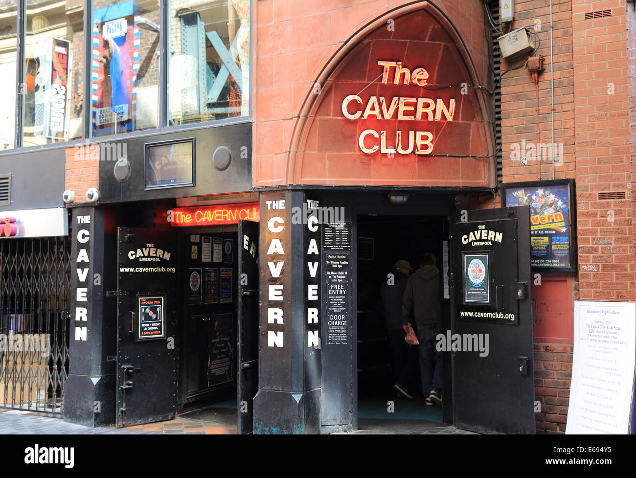 Le célèbre Cavern Club sur Matthew Street à Liverpool, où les Beatles pour la première fois, le Merseyside, nord-ouest de l'Angleterre, Royaume-Uni Banque D'Images