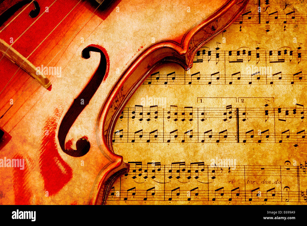 Violon et feuille de musique grunge Banque D'Images