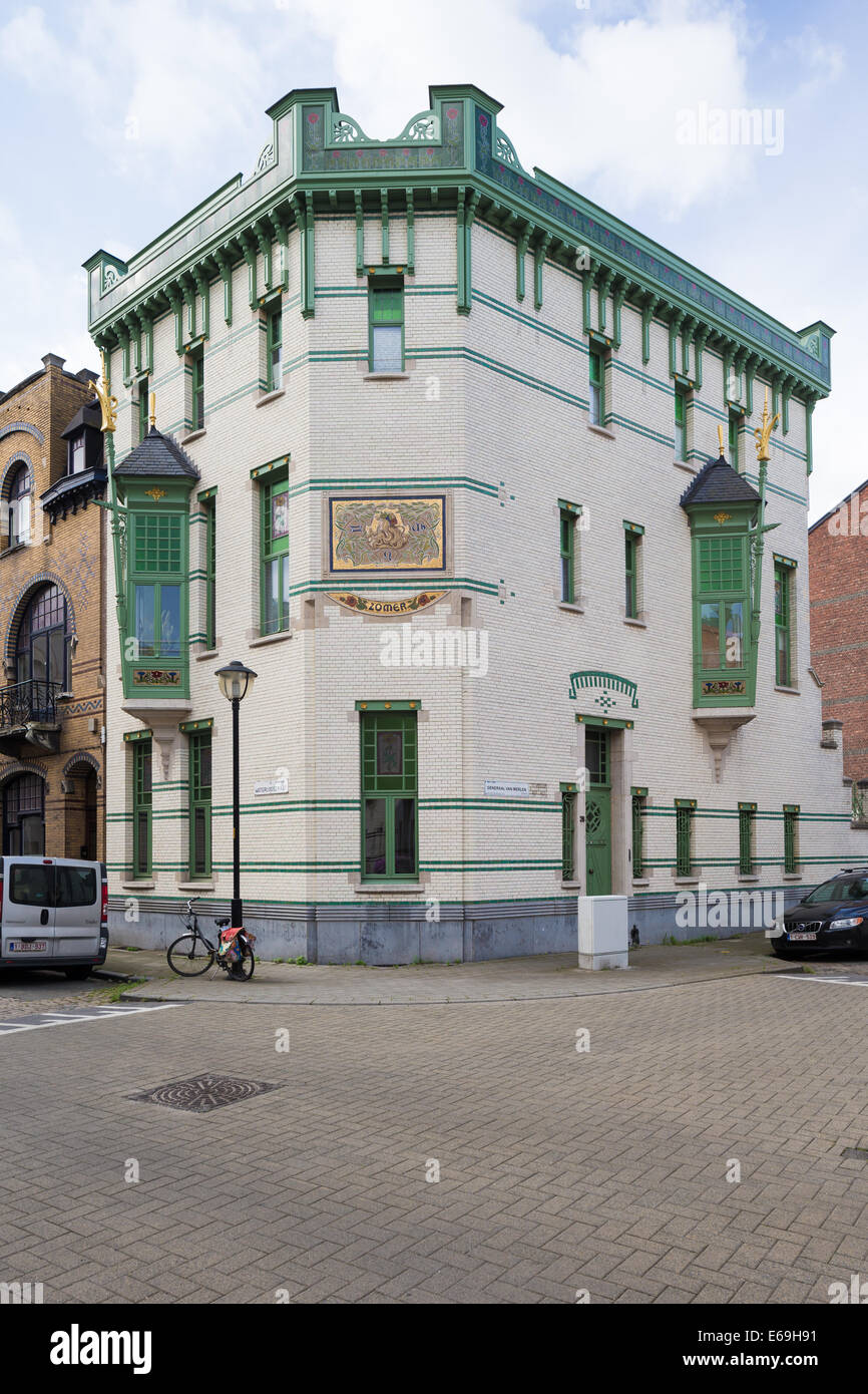 Zomer (été) maison à Zurenborg partie des maisons 4 saisons Banque D'Images