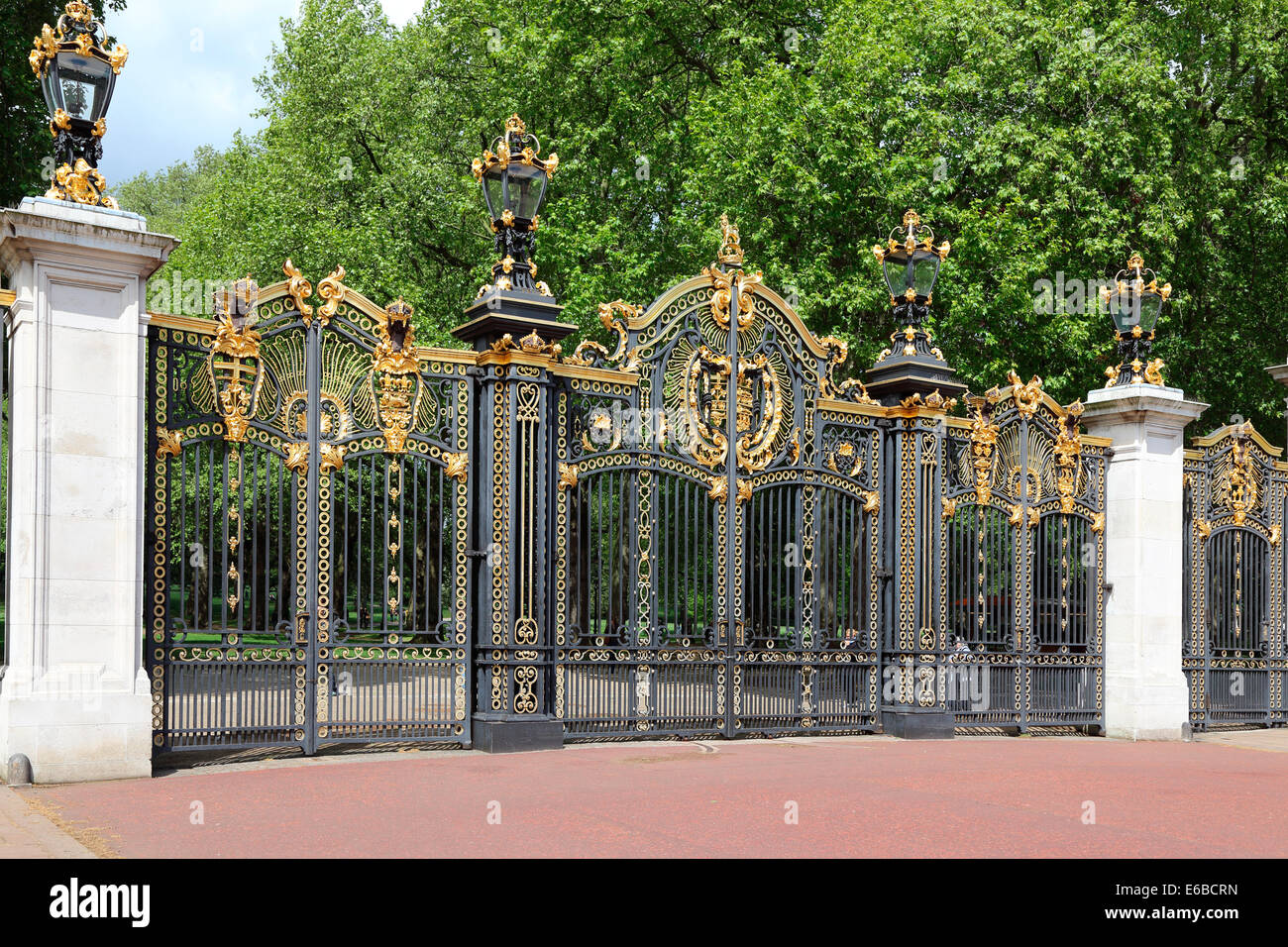 Lettonie Grande-bretagne Londres Green Park Gate Banque D'Images