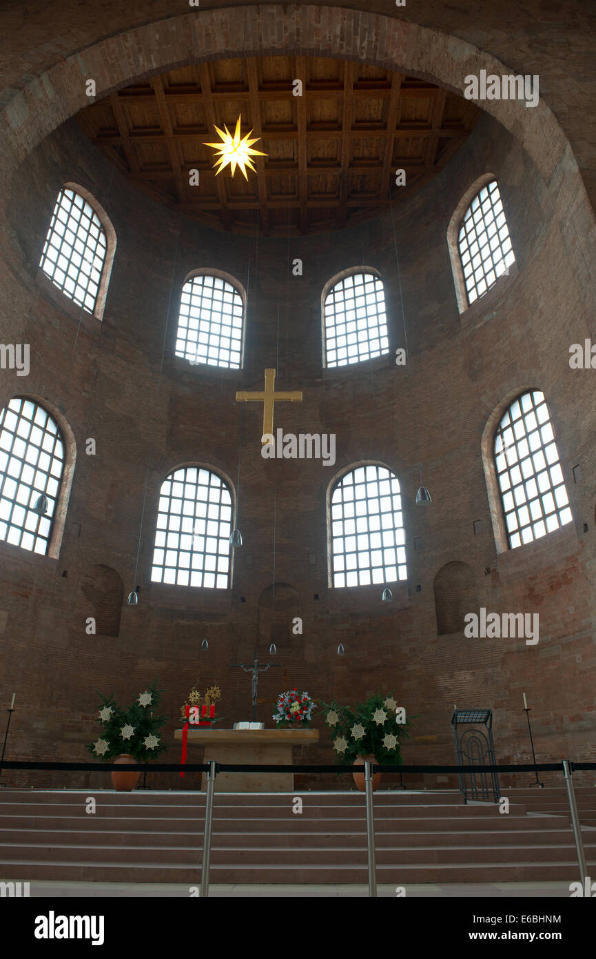 Intérieur de la basilique de Constantin (Aula Palatina) à Trèves, Allemagne Banque D'Images