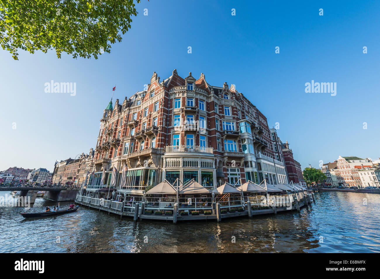 L'hôtel Europa à l'Amstel canal dans le centre d'Amsterdam Banque D'Images
