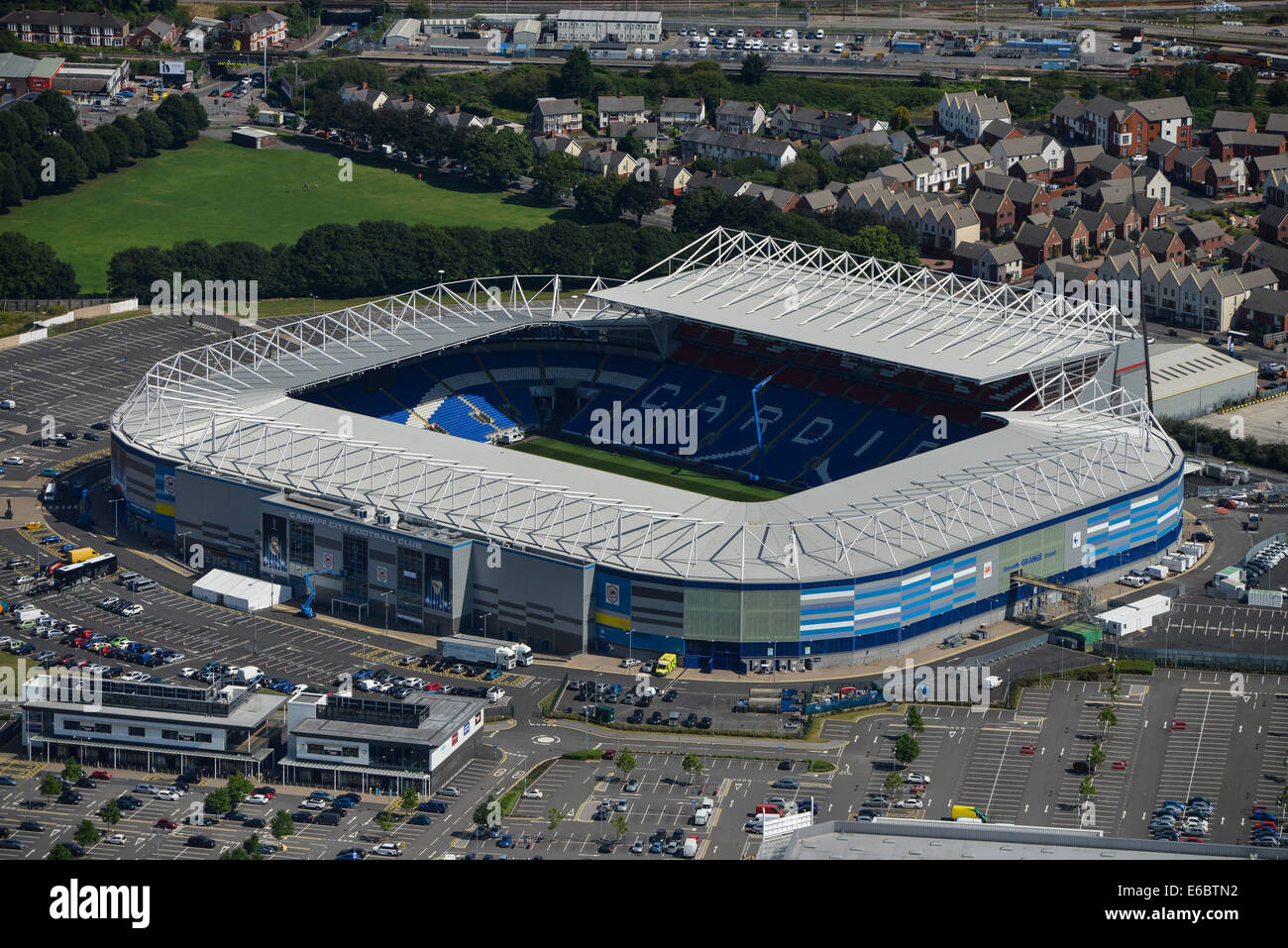 Une vue aérienne de la ville de Cardiff, Stade de Cardiff City FC Banque D'Images
