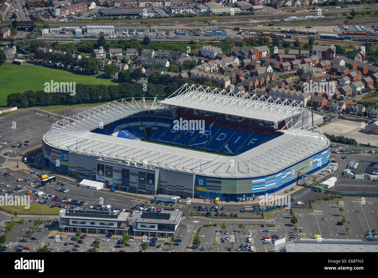 Une vue aérienne de la ville de Cardiff, Stade de Cardiff City FC Banque D'Images