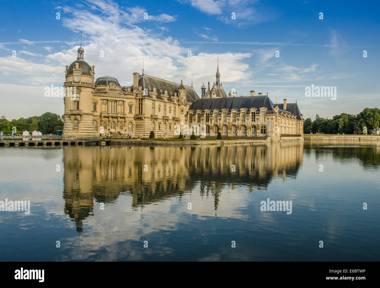 FRANCE CHANTILLY 23 Août : vue de Chantilly château de France le 23 août 2013. C'est un château historique situé dans la ville de Ch Banque D'Images