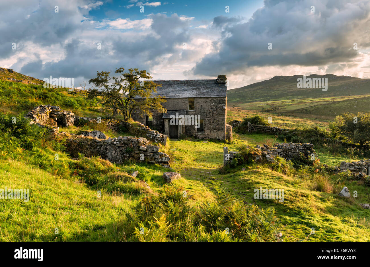 Ancienne maison de ferme abandonnée sur Bodmin Moor en Cornouailles Banque D'Images