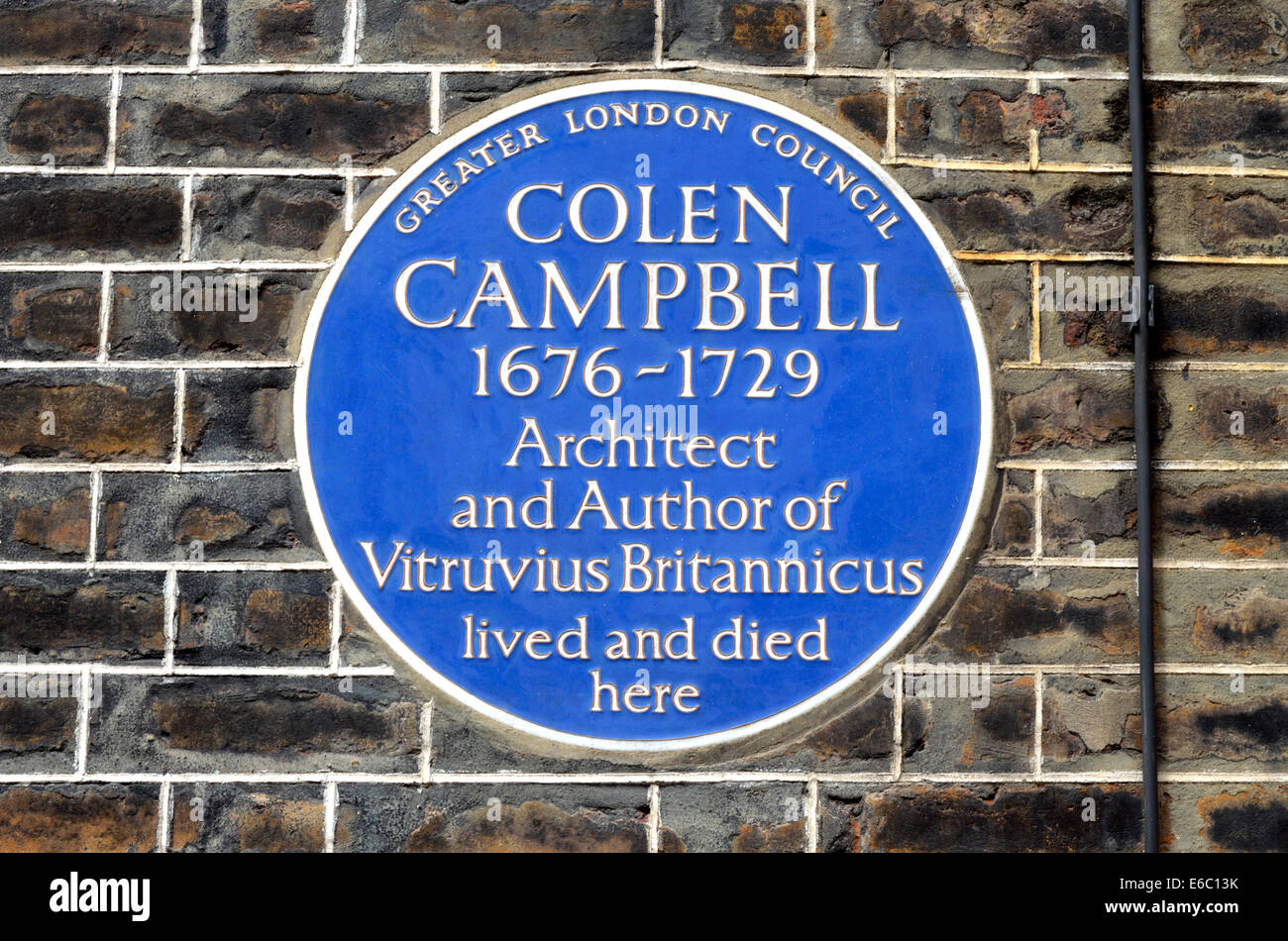 Londres, Angleterre, Royaume-Uni. Blue Plaque commémorative : Colen Campbell (1676-1729 : architecte et auteur de Vitruvius Britannicus) à 76 Banque D'Images