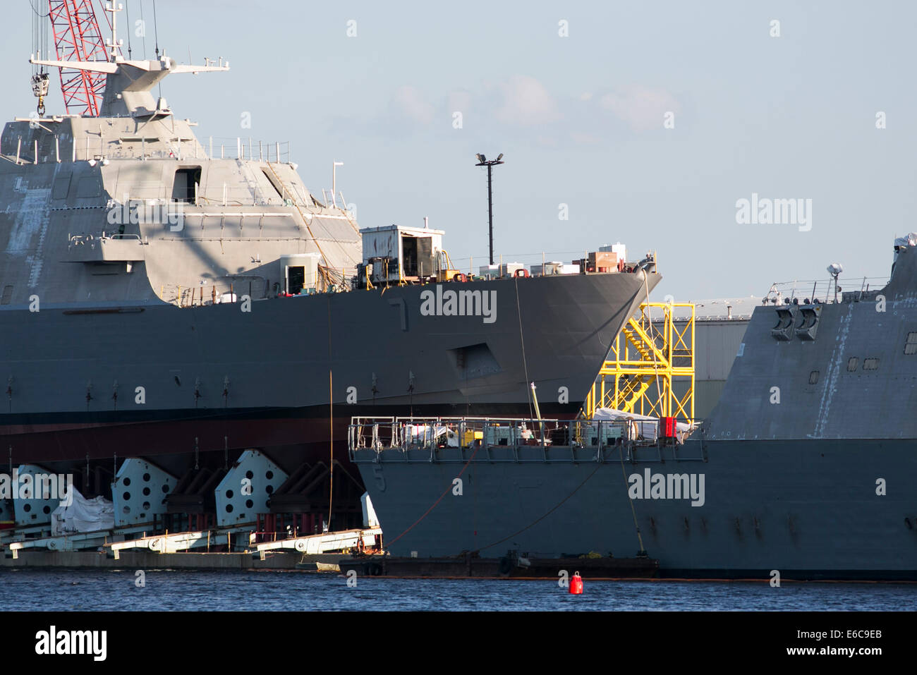 United States Navy combat littoral des navires en construction à Marinette Marine Corporation dans la région de Marinette, Wisconsin. Banque D'Images