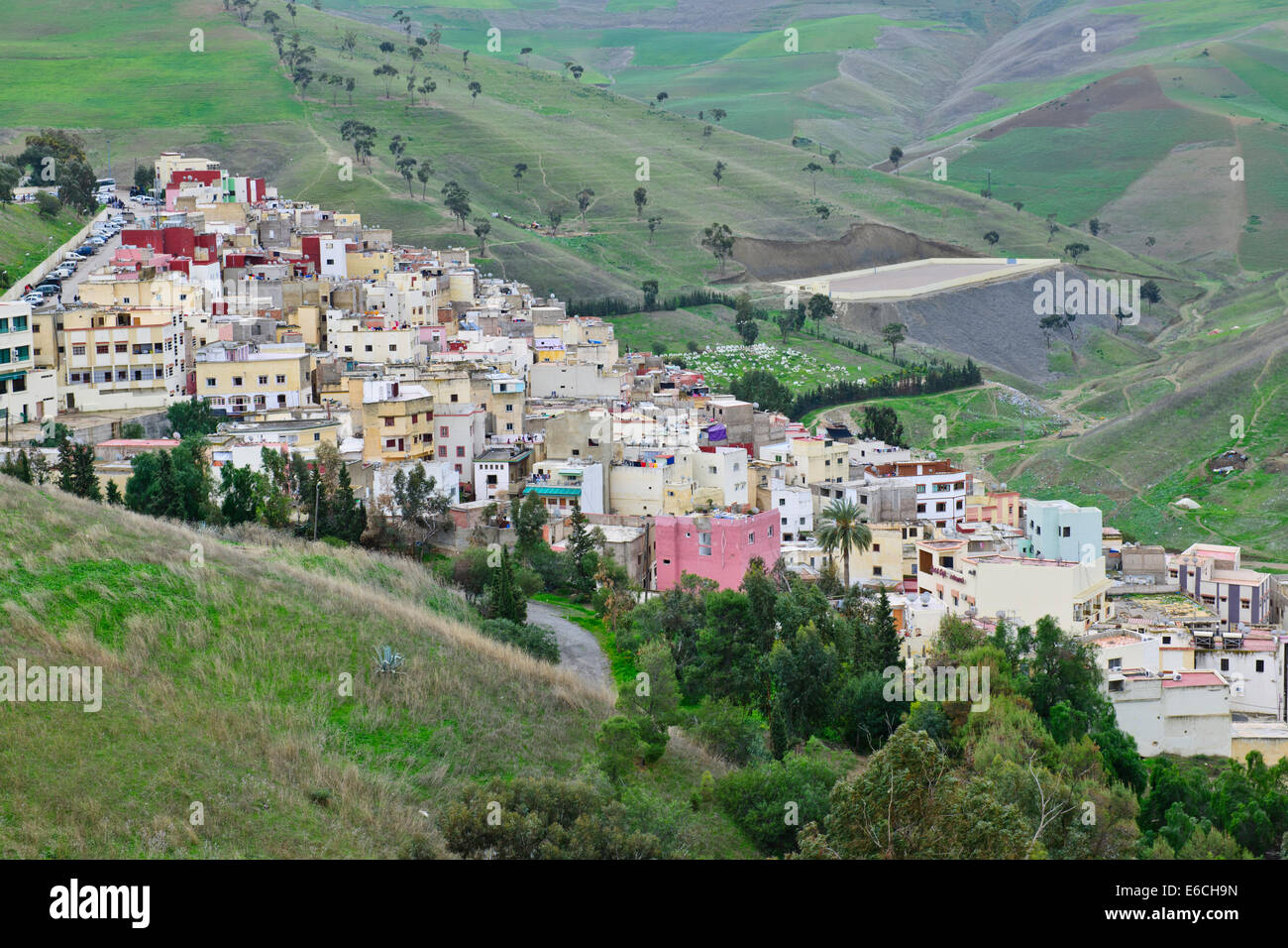 Moulay Yacoub Thermals Village, célèbre ville thermale, les gens viennent de tout le Maroc pour guérir leurs maux et douleurs,Maroc Banque D'Images