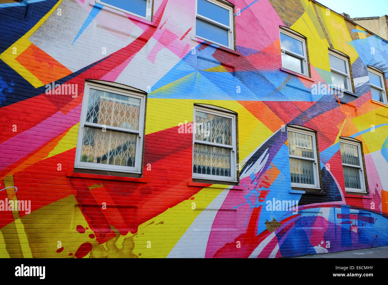 Graffitis colorés à Shoreditch, London, UK (usage éditorial uniquement) Banque D'Images