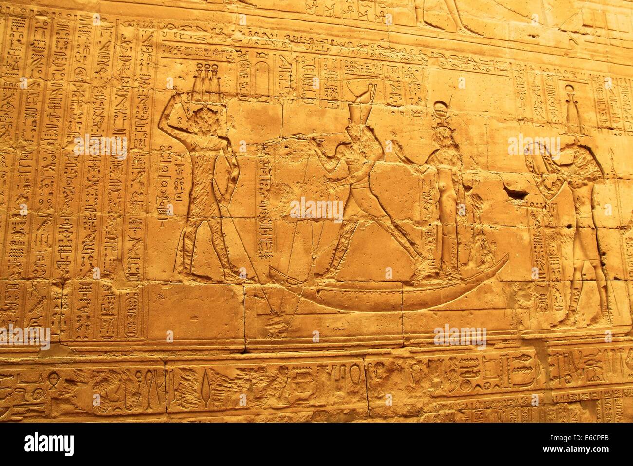 Scène de l'Égypte ancienne et script Banque D'Images