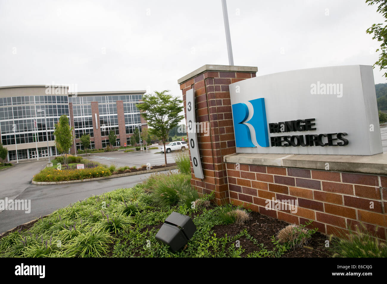 Un immeuble de bureaux occupé par la gamme Resources Corporation à Canonsburg, en Pennsylvanie. Banque D'Images