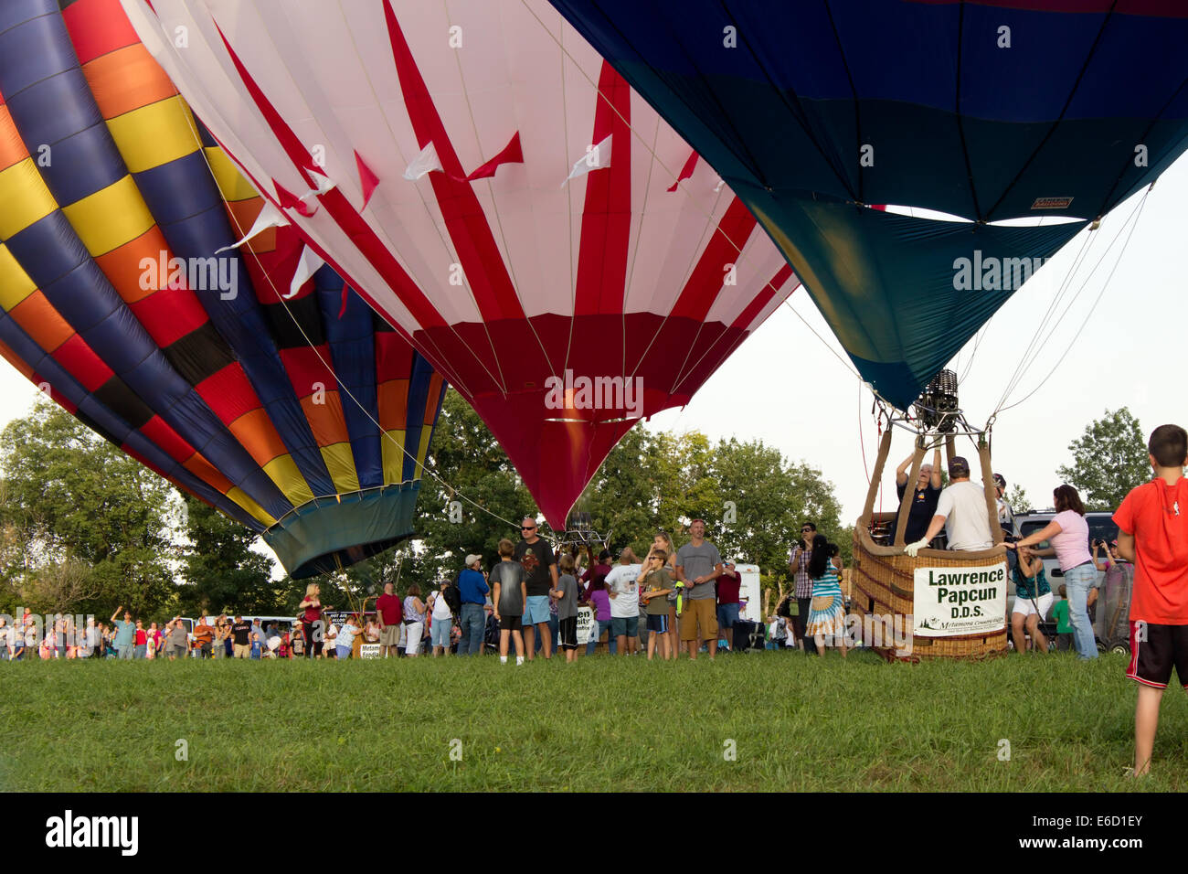 METAMORA, MICHIGAN - 24 août 2013 : lancement du ballon à air chaud à l'Assemblée Metamora Pays Jours et Hot Air Balloon Festival. Banque D'Images