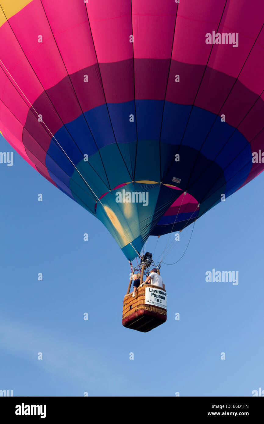 METAMORA, MICHIGAN - 24 août 2013 : lancement du ballon à air chaud à l'Assemblée Metamora Pays Jours et Hot Air Balloon Festival. Banque D'Images