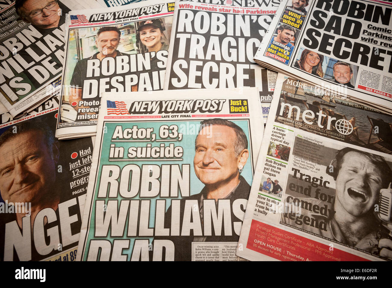 Pages avant et titres des tabloïds New York sur plusieurs jours, rapport sur la mort de Robin Williams Banque D'Images