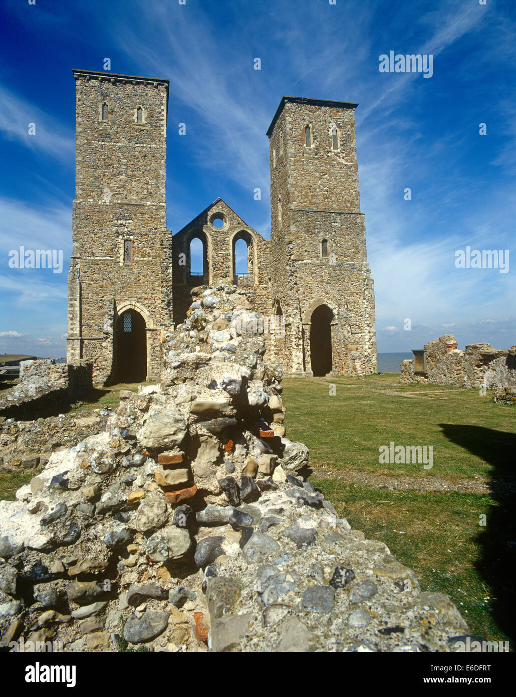 L'église St Mary Reculver Kent UK Banque D'Images