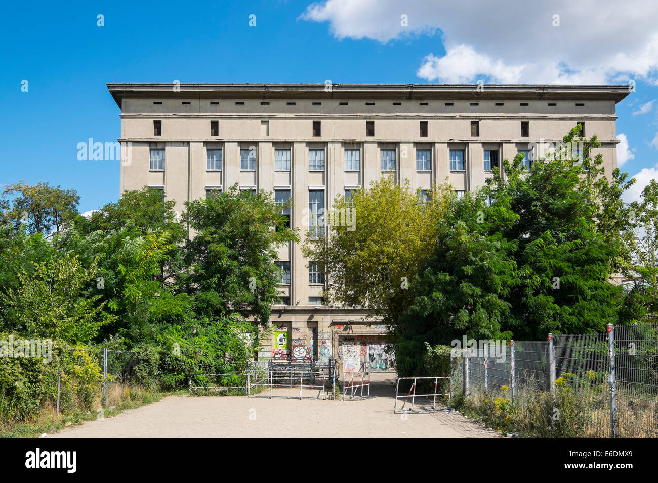Vue extérieure de l'infâme discothèque Berghain à Berlin Allemagne Banque D'Images