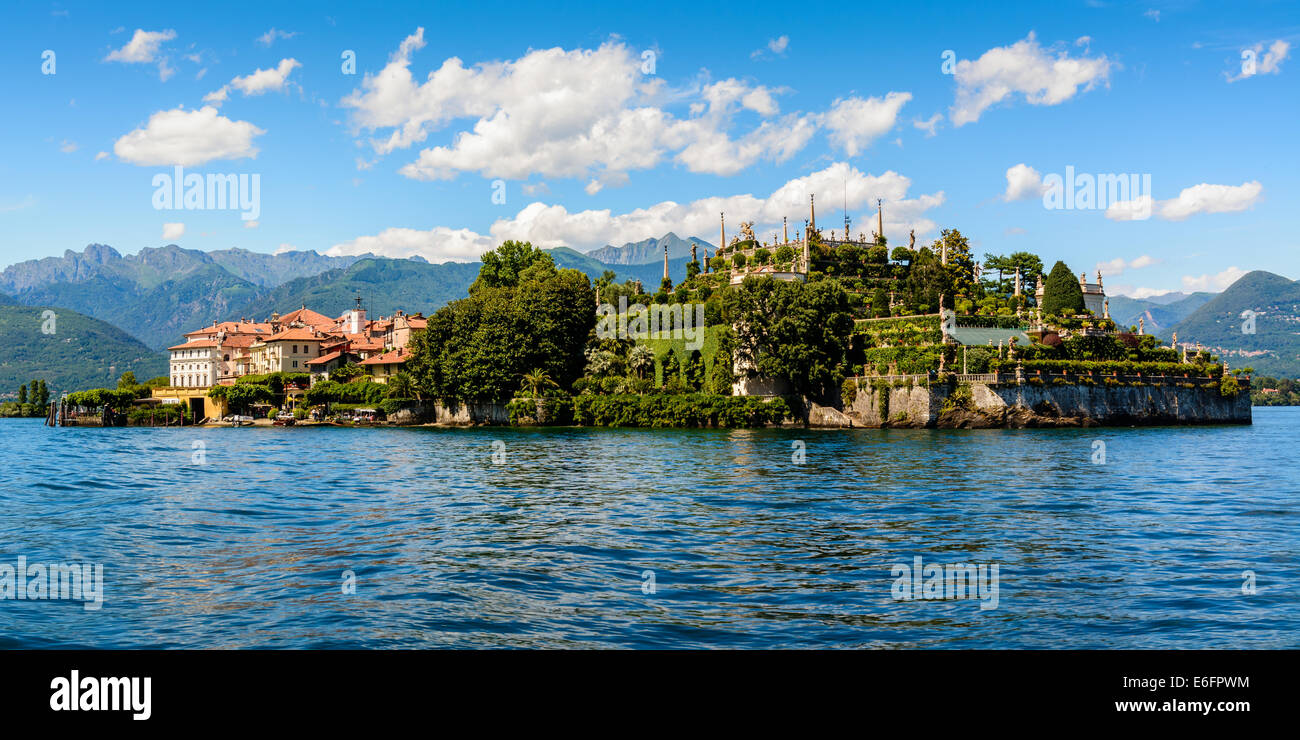 Isola Bella est situé au milieu du Lac Majeur vous pouvez obtenir avec les chemises ou privé à seulement 5 minutes de la ville de Stresa. Banque D'Images
