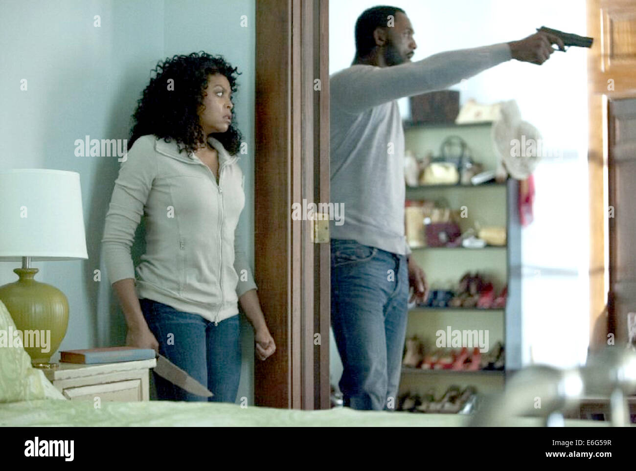 Aucune bonne action 2014 Screen Gems film avec idris Elba à droite) et P. Henson Taraj Banque D'Images