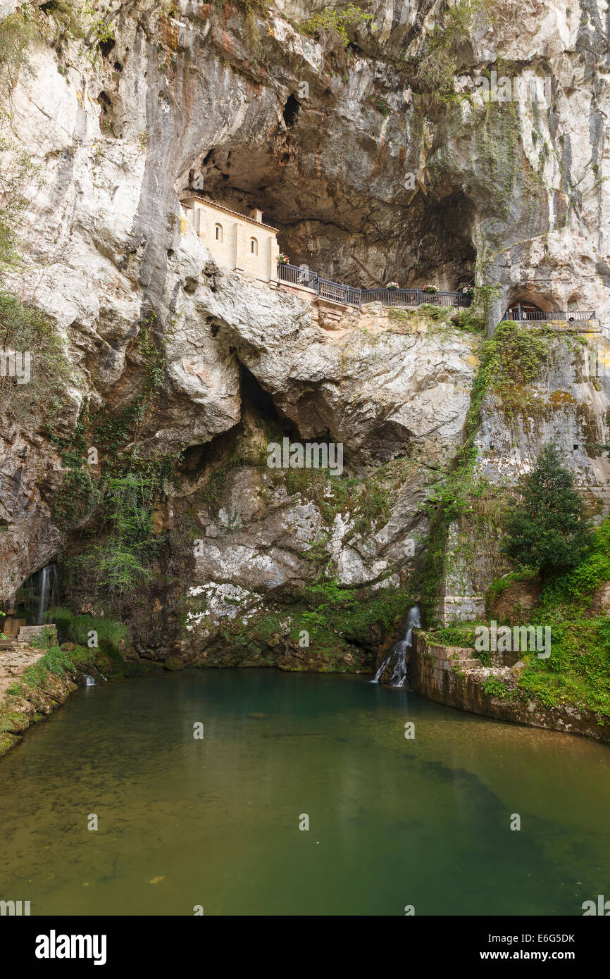 Sanctuaire de Covadonga. Parc national des Picos de Europa. La province des Asturies. L'Espagne. Europa Banque D'Images