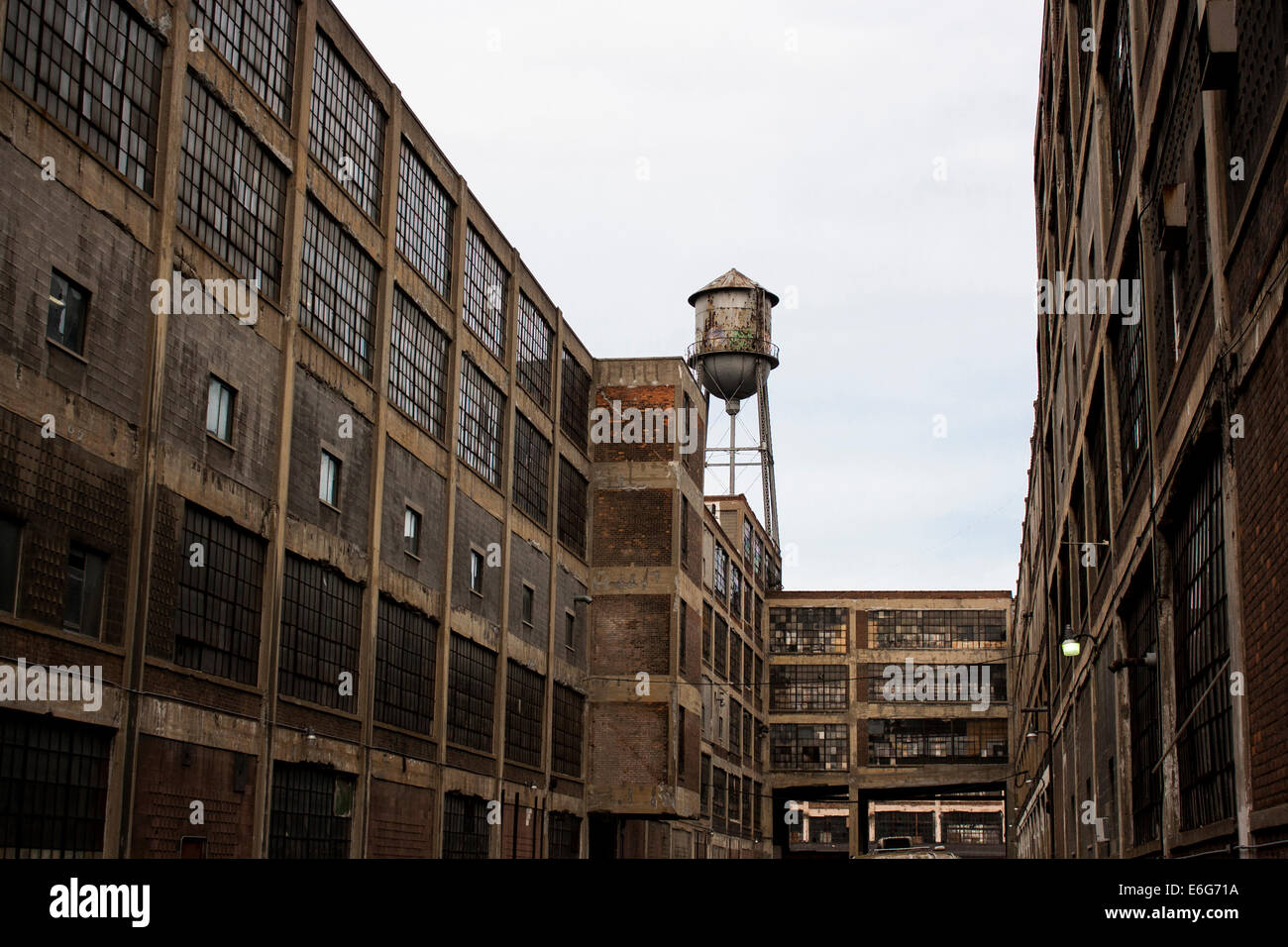 Zone industrielle déserte. Detroit, MI Banque D'Images
